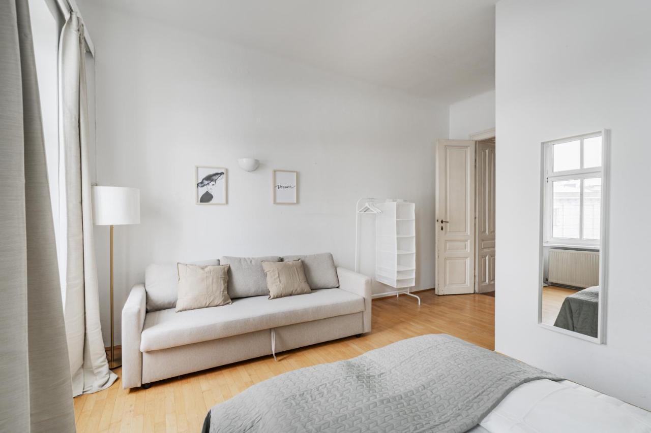 Stylisch Condo In Vienna'S 18Th District Buitenkant foto