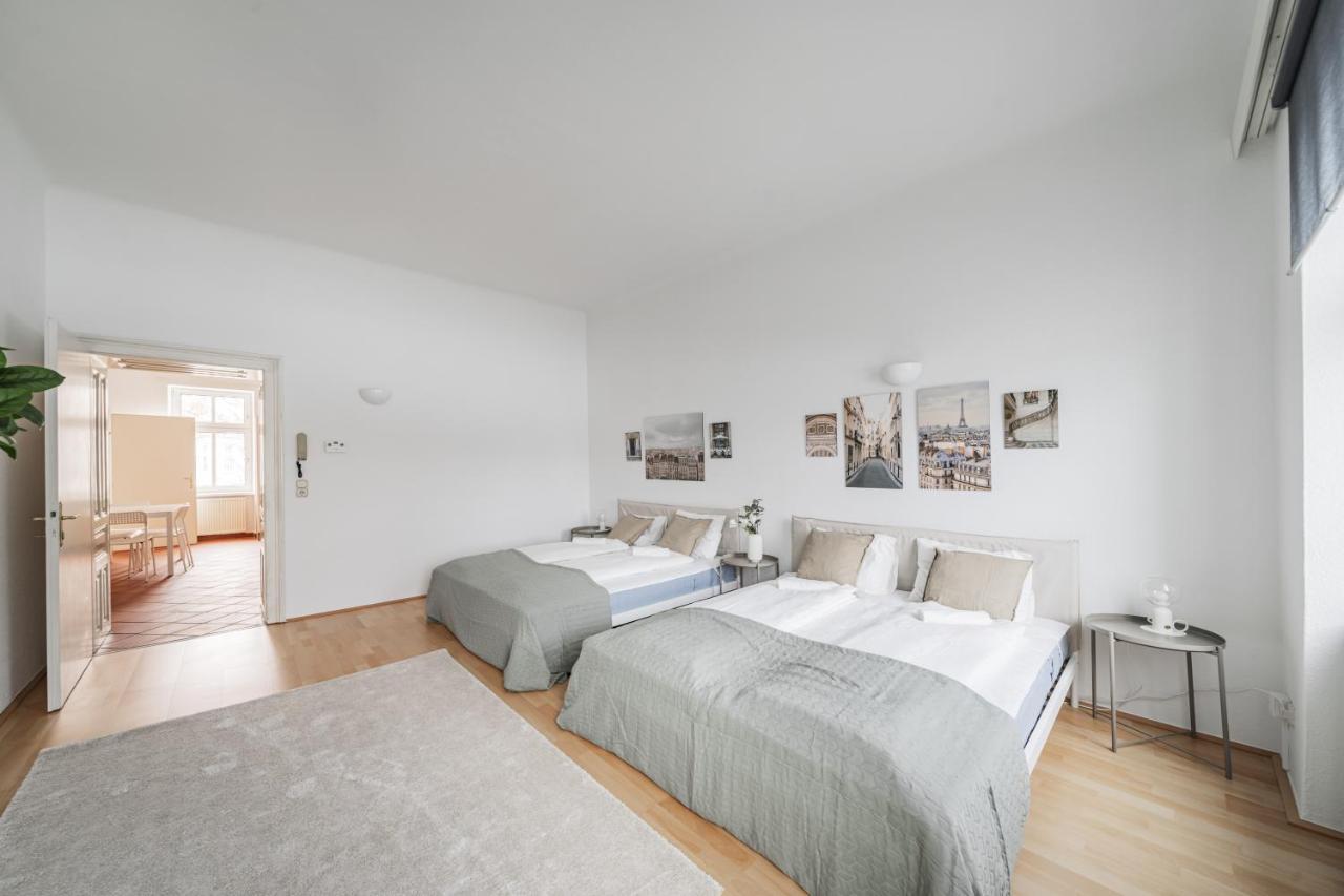 Stylisch Condo In Vienna'S 18Th District Buitenkant foto