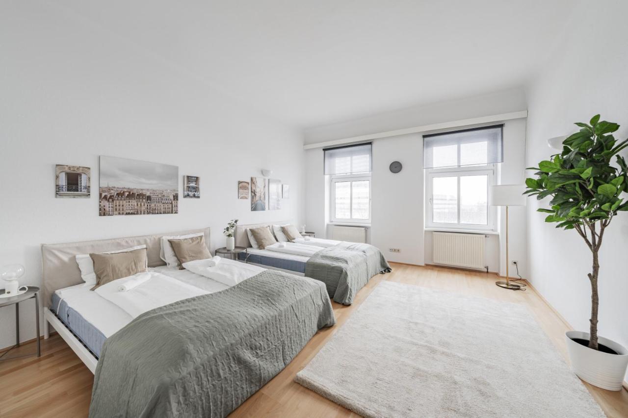 Stylisch Condo In Vienna'S 18Th District Buitenkant foto