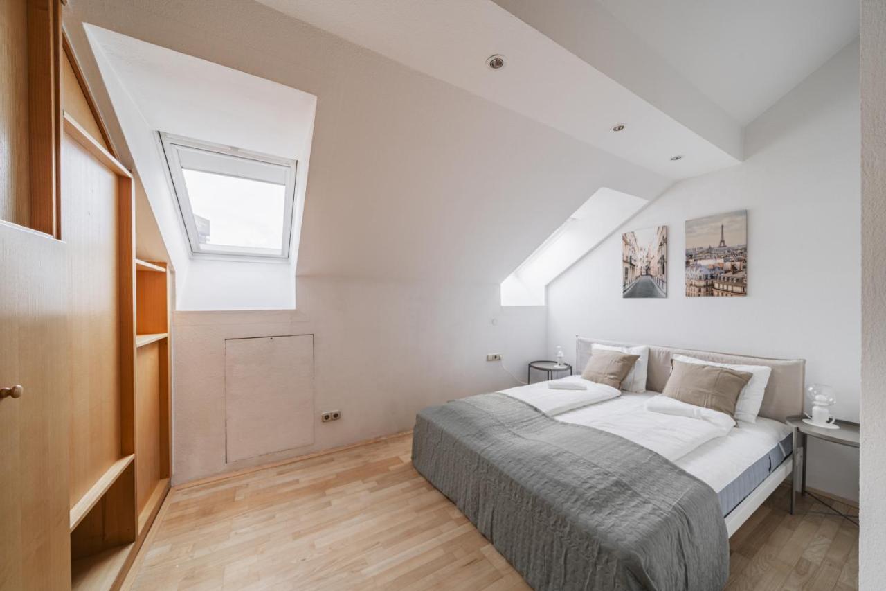 Stylisch Condo In Vienna'S 18Th District Buitenkant foto
