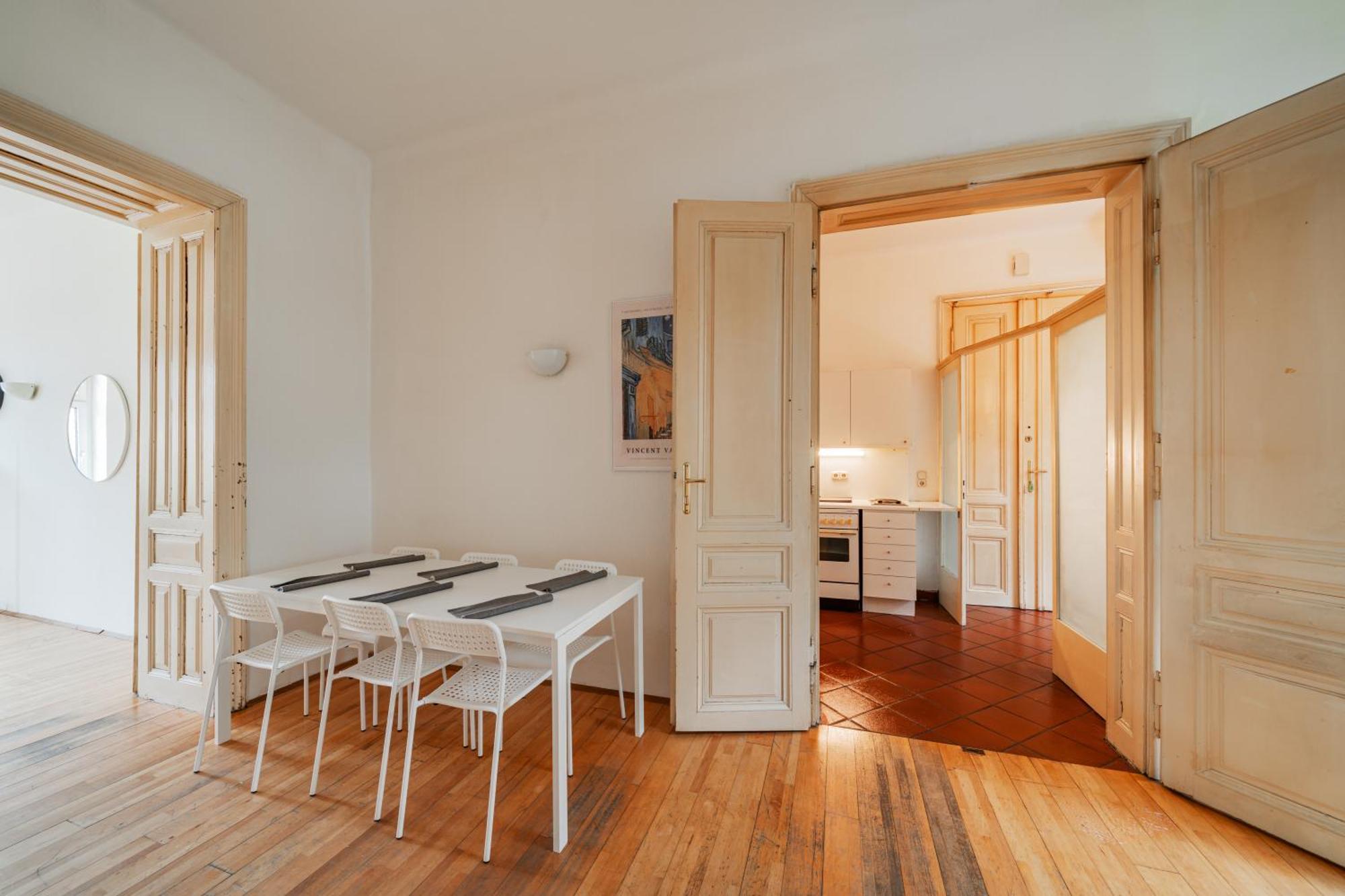 Stylisch Condo In Vienna'S 18Th District Buitenkant foto
